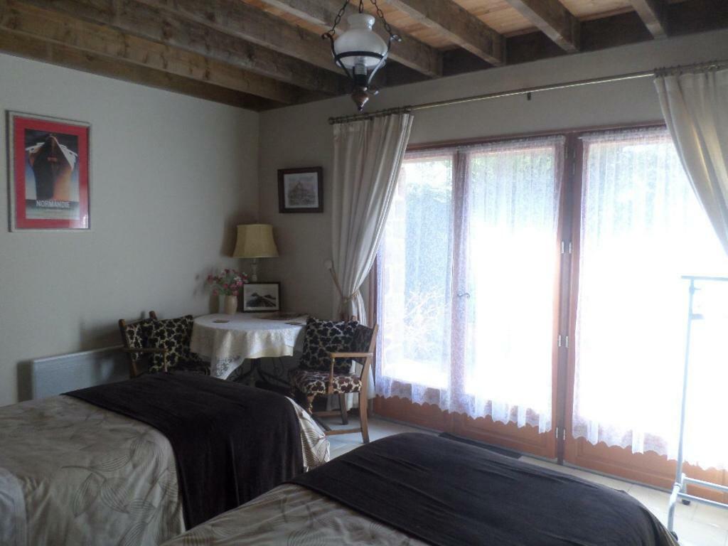 La Chevallerie B&B Isigny-le-Buat Exterior foto